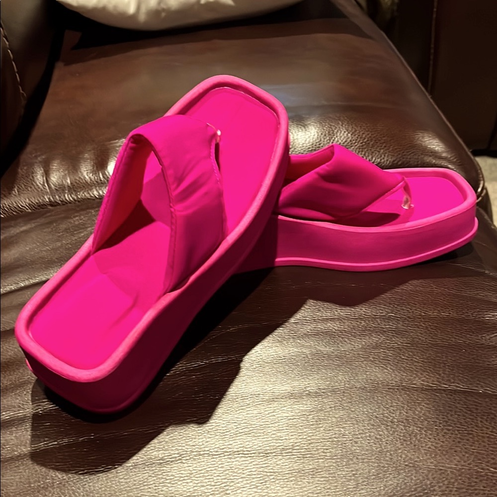 Vibrant Pink Women's Sandals